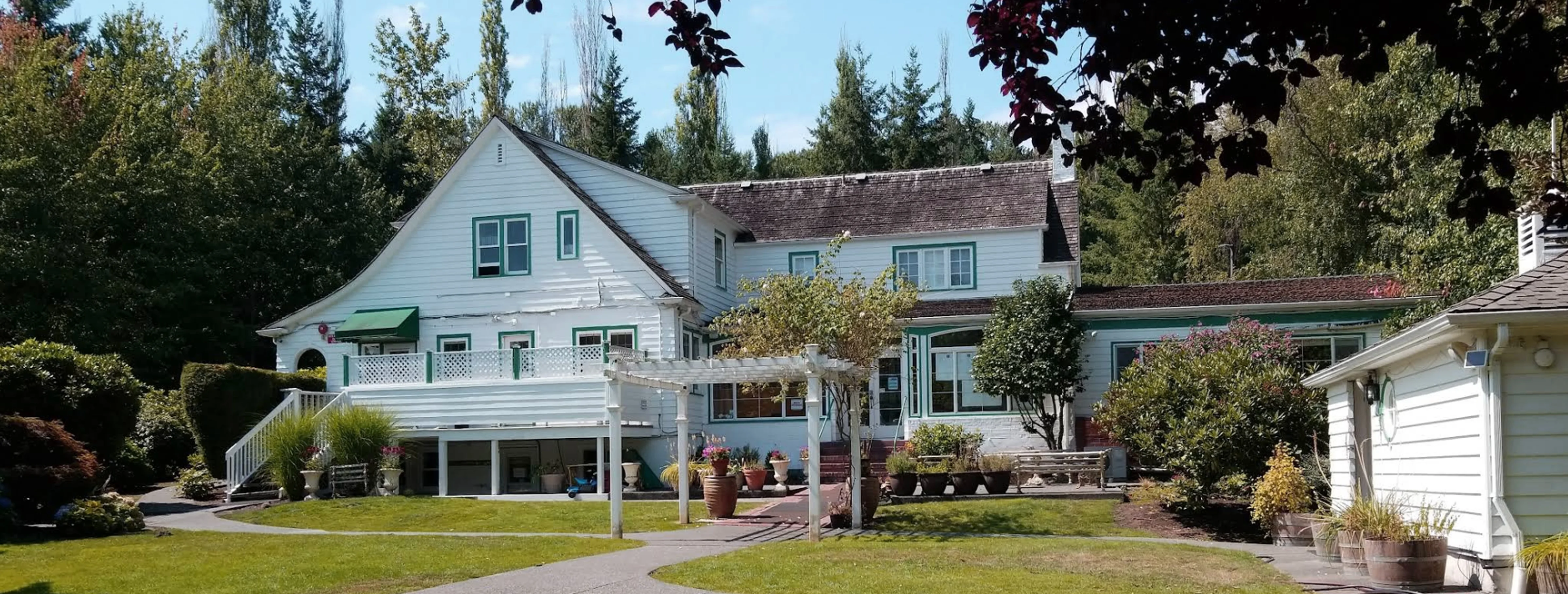 Exterior view of Islamic Center of Bothell Bothell building